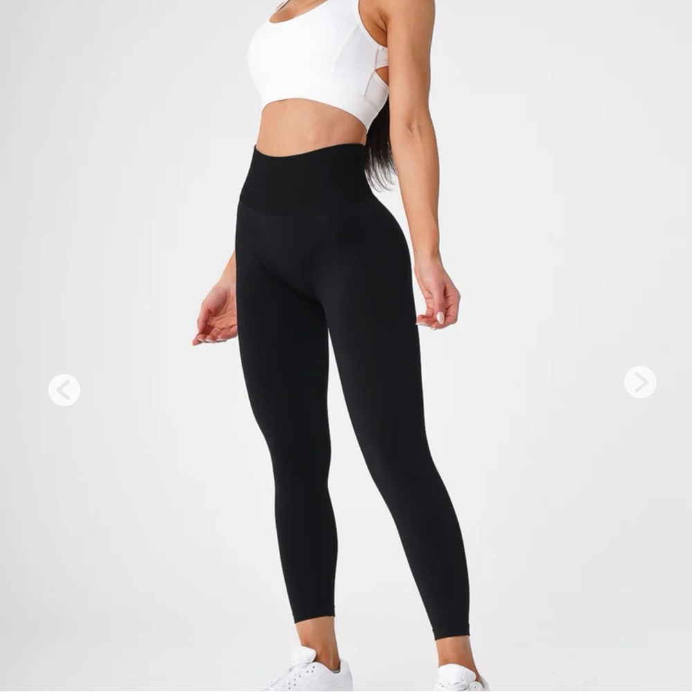 NVGTN Black Solid Seamless Leggings
